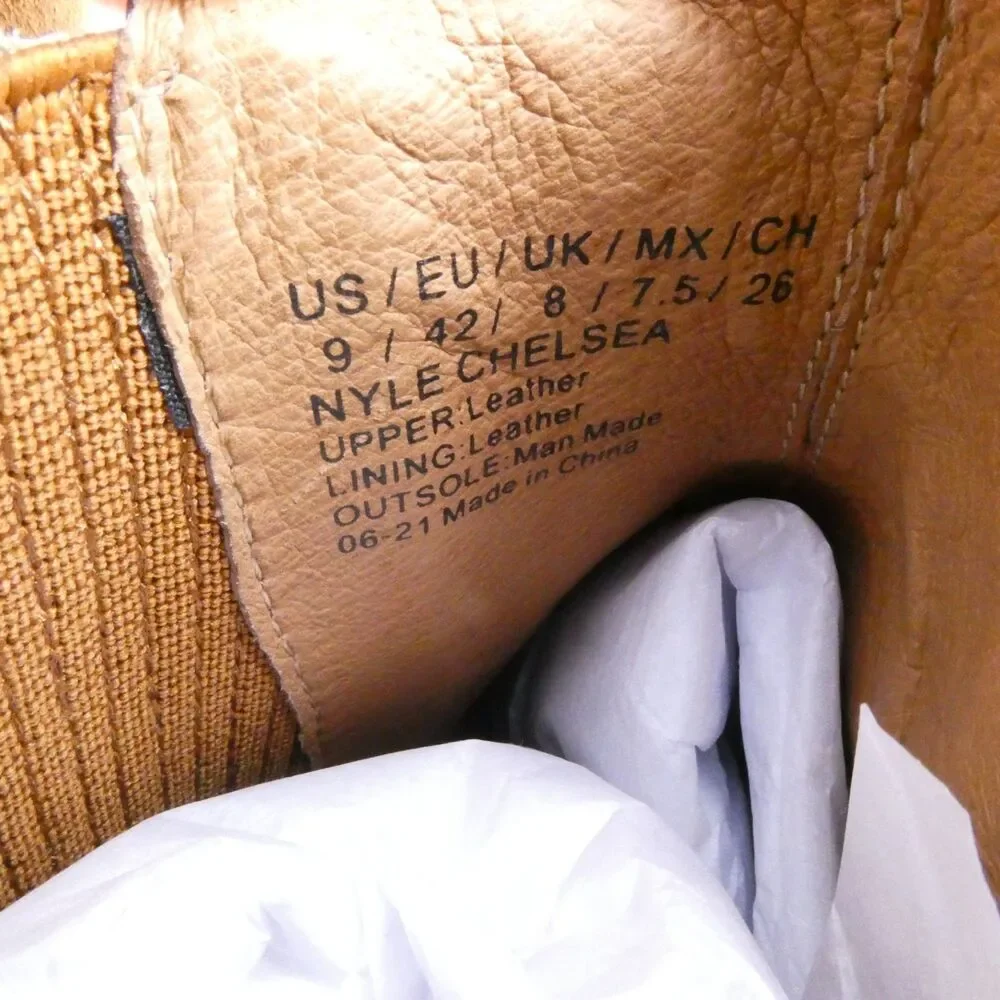 Gentle Souls by Kenneth Cole Men's Nyle Chelsea Boot Brown Men's US:9 NWOB
